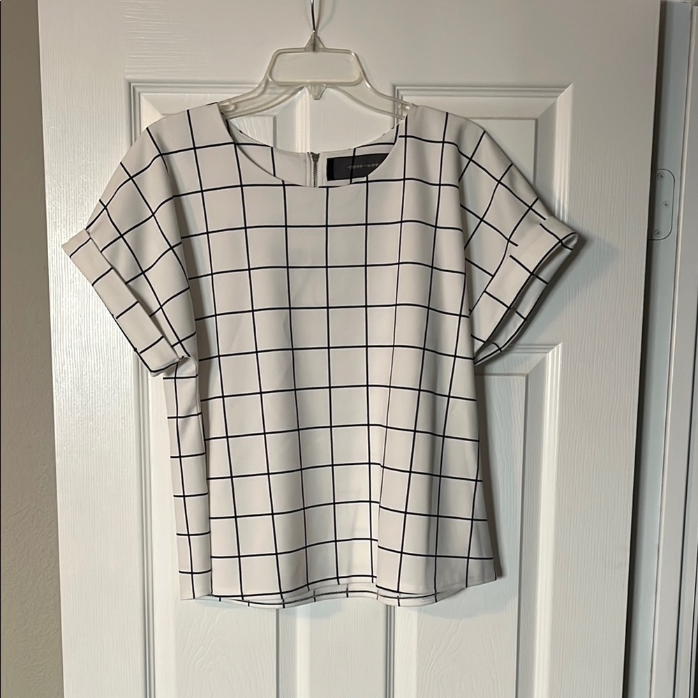 Women's White Grid Pattern Top